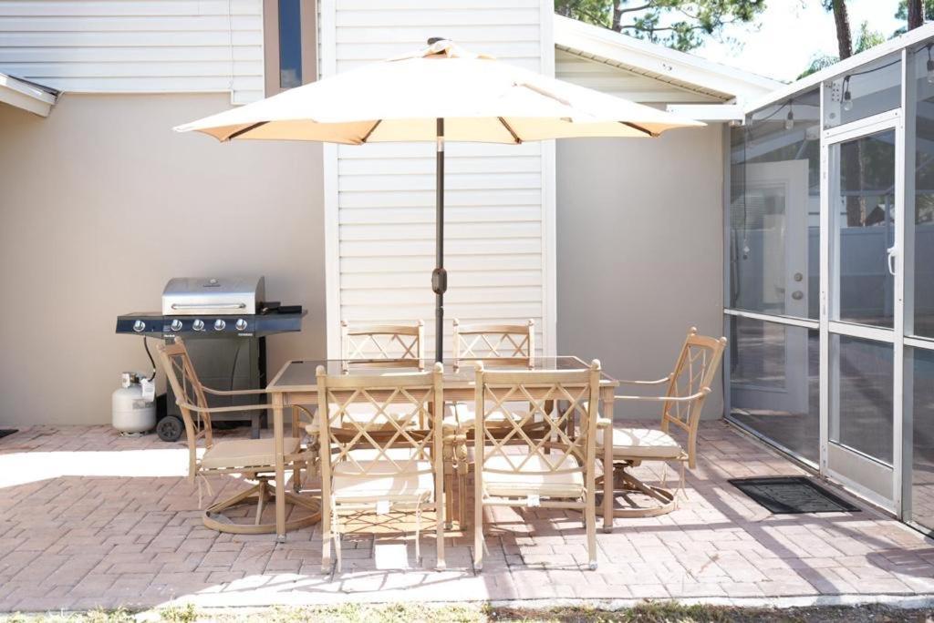Villa Hosting New à Tampa Extérieur photo